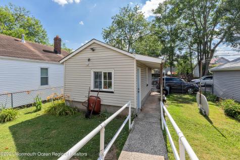 39 Lincoln Court Keansburg NJ 07734