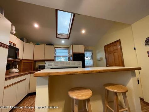 39 Lincoln Court Keansburg NJ 07734
