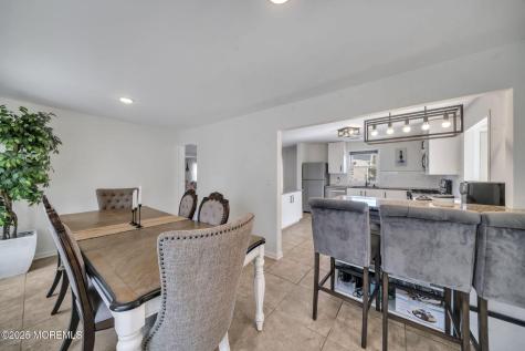 24 Maplewood Avenue Keansburg NJ 07734