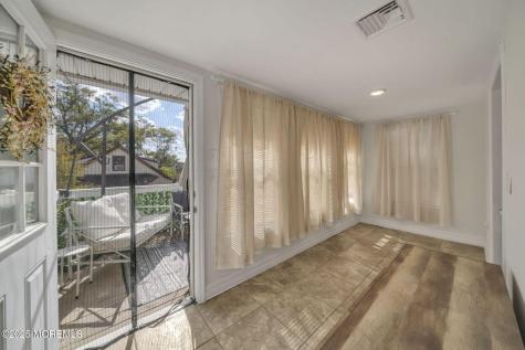 24 Maplewood Avenue Keansburg NJ 07734