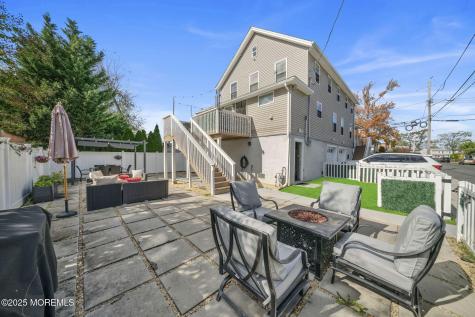 24 Maplewood Avenue Keansburg NJ 07734