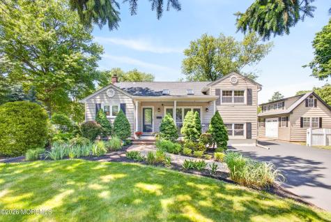 21 Karyn Terrace E Middletown NJ 07748