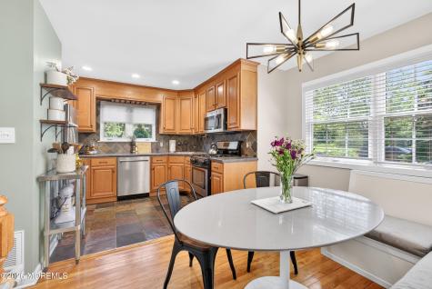 21 Karyn Terrace E Middletown NJ 07748