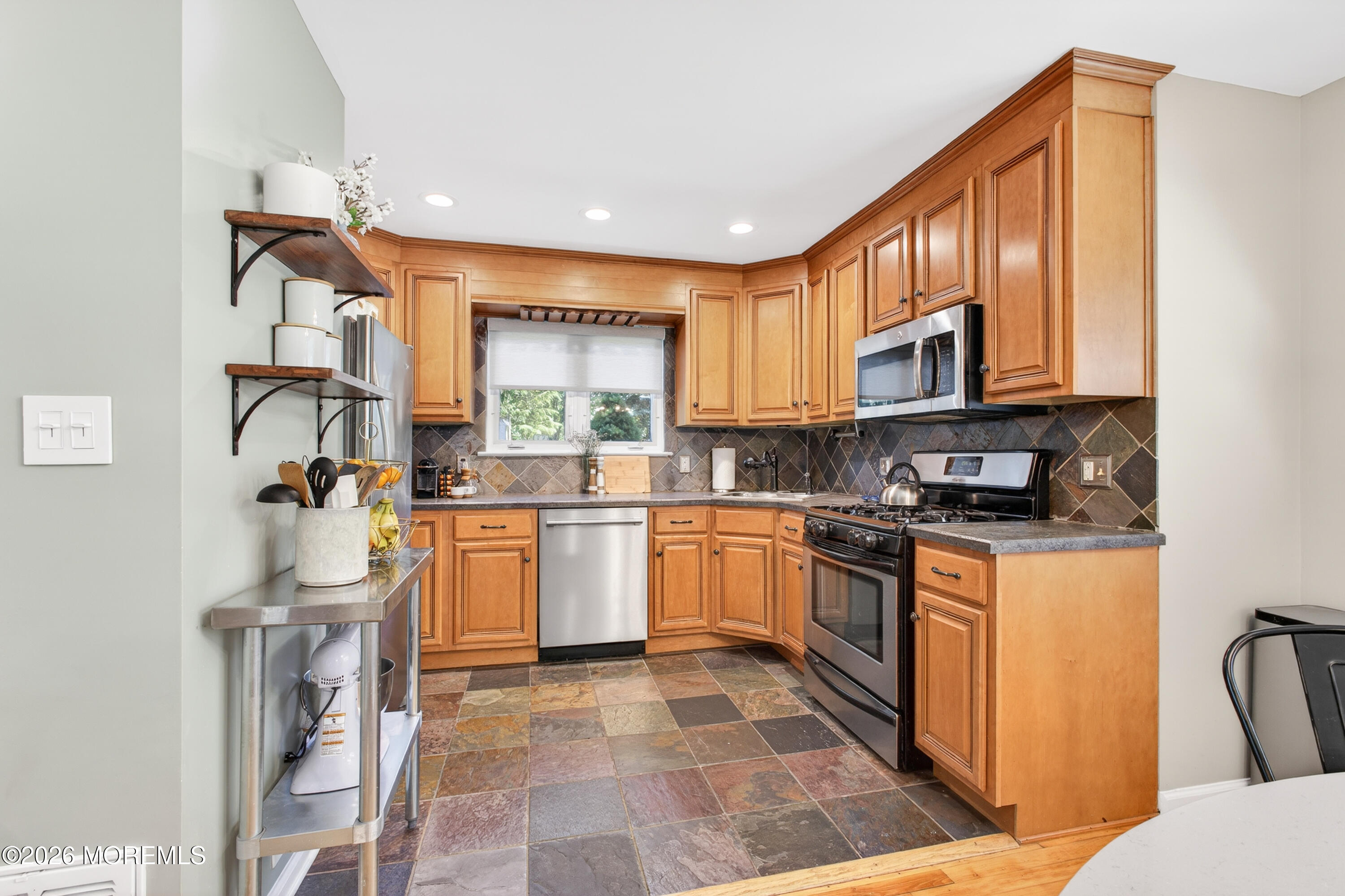 21 Karyn Terrace E Middletown NJ 07748