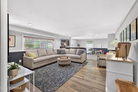 21 Karyn Terrace E Middletown NJ 07748