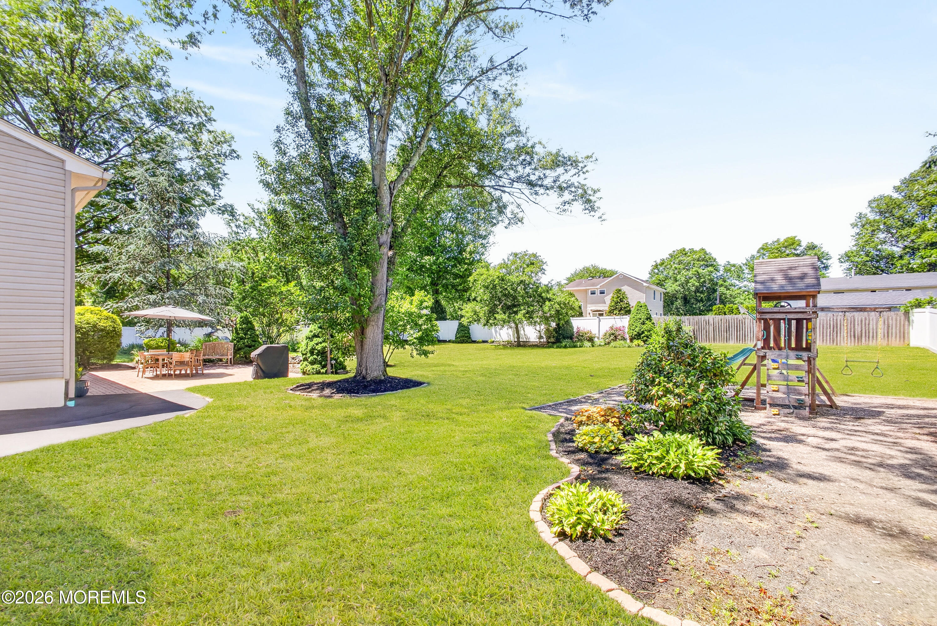 21 Karyn Terrace E Middletown NJ 07748