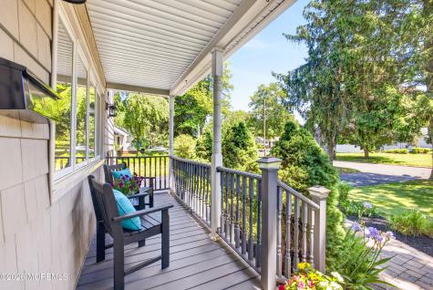 21 Karyn Terrace E Middletown NJ 07748