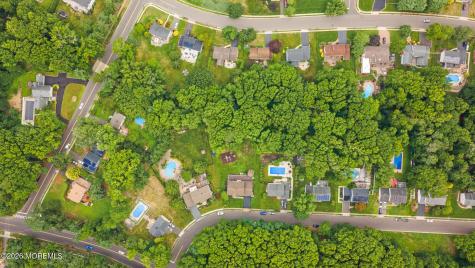 5 Brookside Circle Marlboro NJ 07746