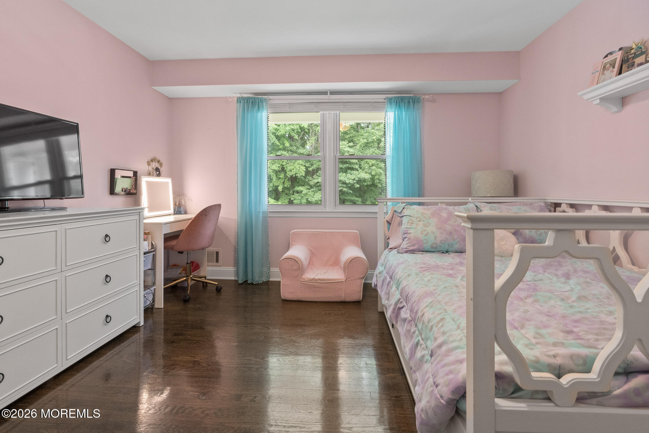 5 Brookside Circle Marlboro NJ 07746