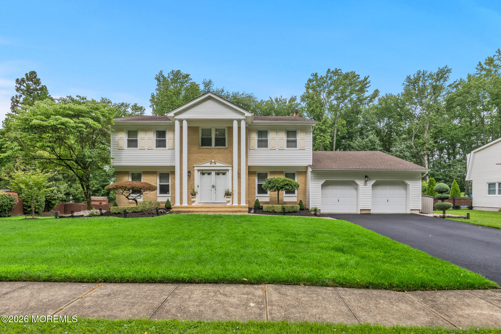 5 Brookside Circle Marlboro NJ 07746