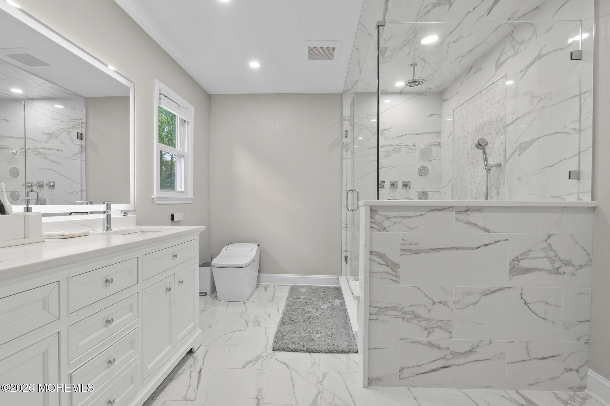 5 Brookside Circle Marlboro NJ 07746