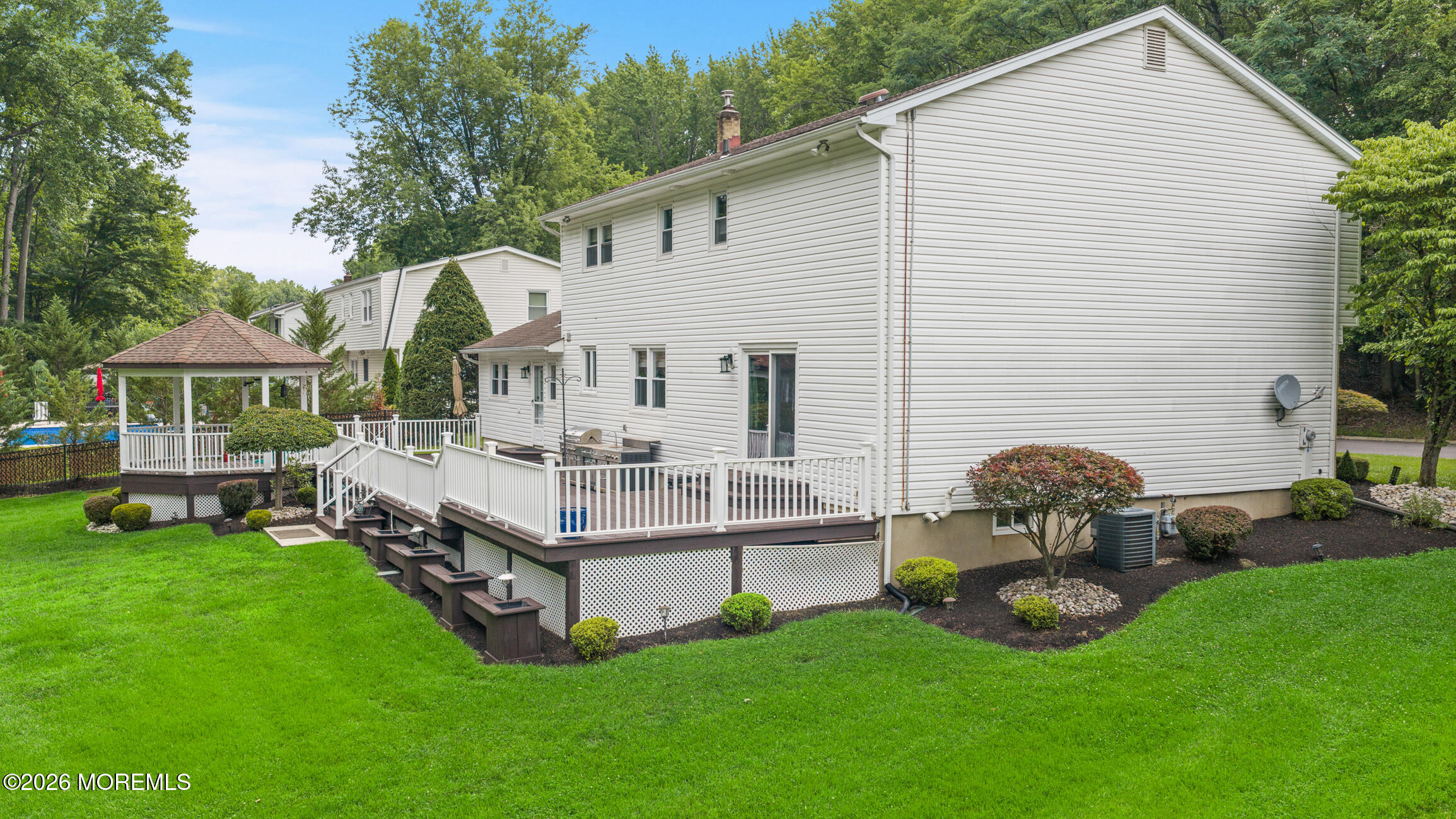 5 Brookside Circle Marlboro NJ 07746