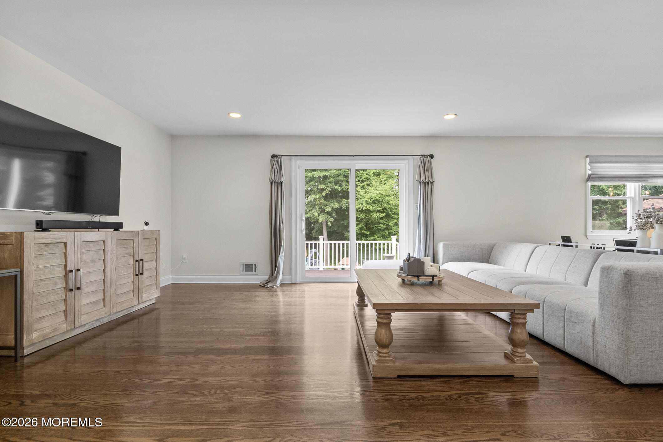 5 Brookside Circle Marlboro NJ 07746