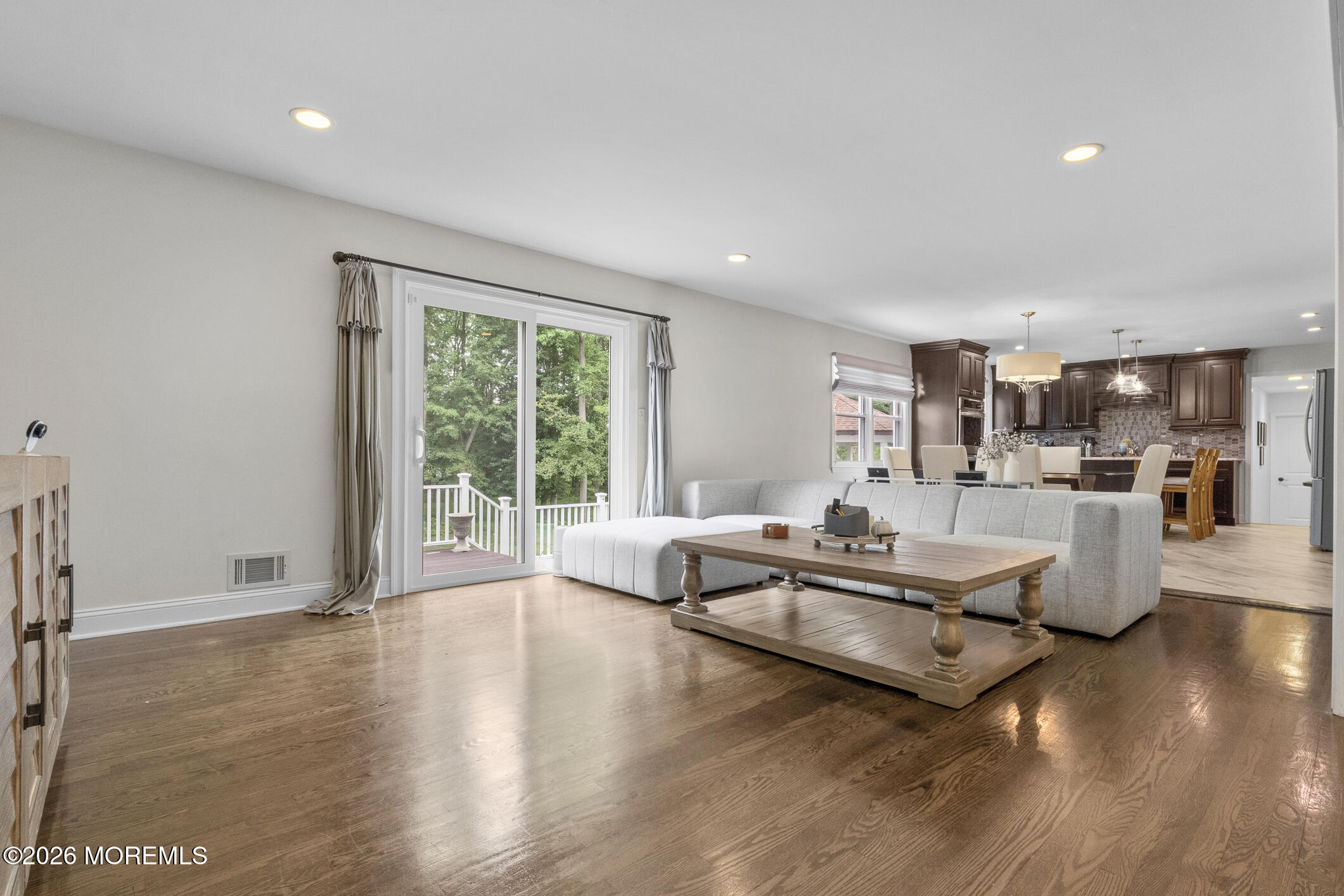 5 Brookside Circle Marlboro NJ 07746