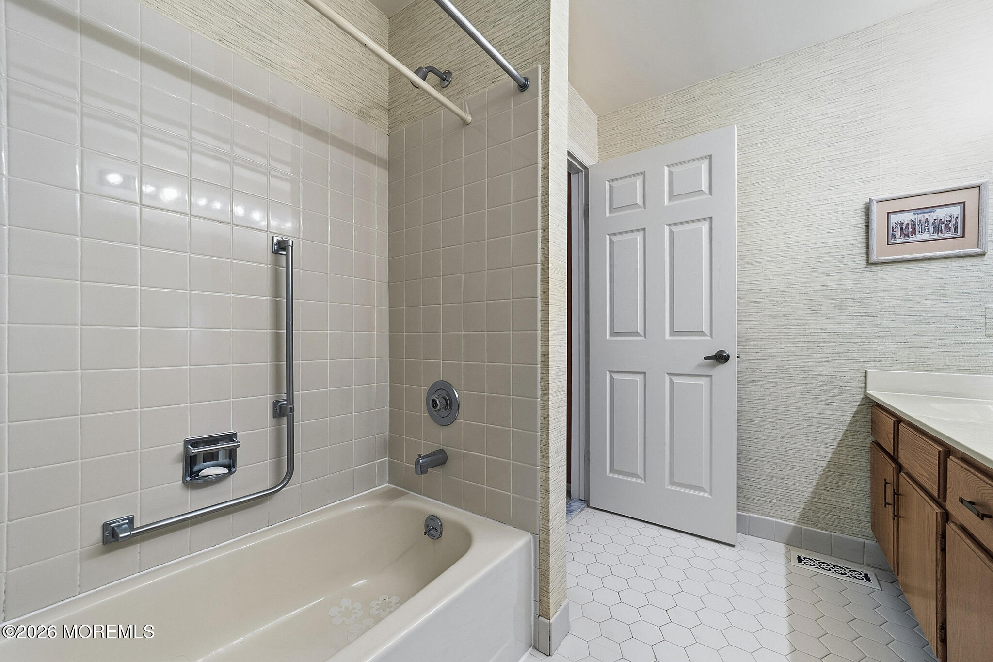 8 Rothwell Drive Monroe NJ 08831