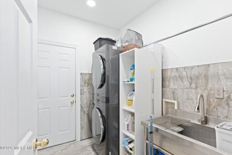 48 Friendship Road Howell NJ 07731