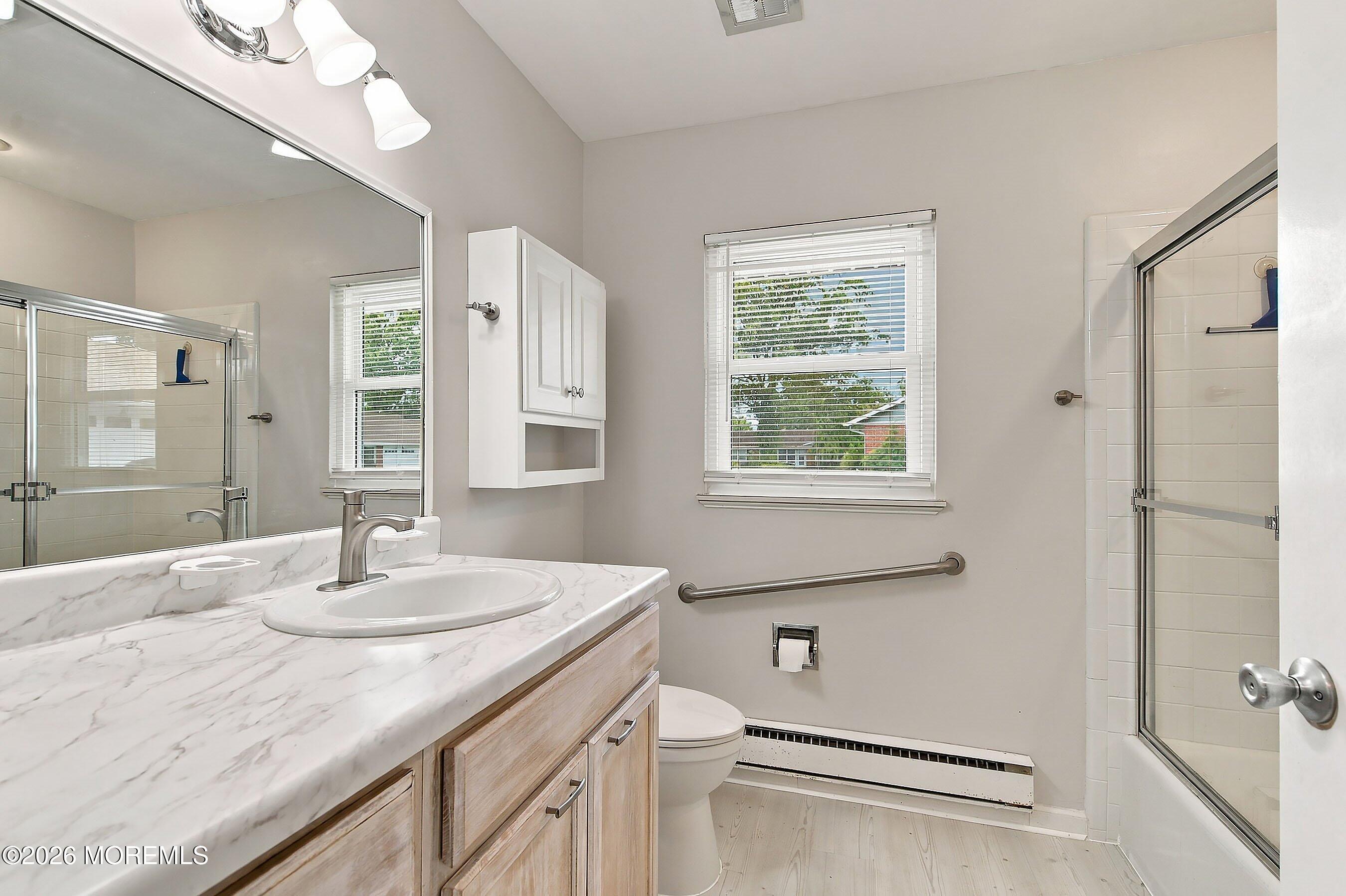 419A Chatham Court Lakewood NJ 08701