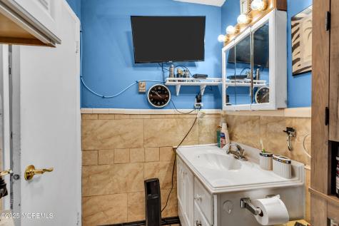 232 A Columbine Avenue Whiting NJ 08759