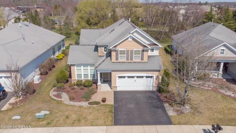 17 E Sagamore Drive Farmingdale NJ 07727