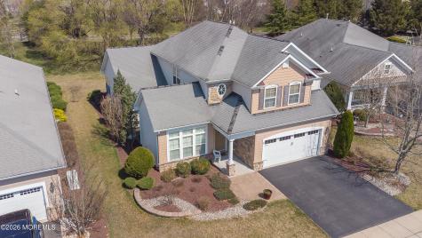 17 E Sagamore Drive Farmingdale NJ 07727