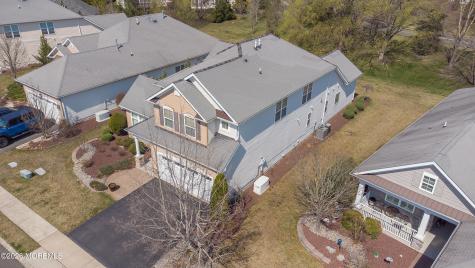 17 E Sagamore Drive Farmingdale NJ 07727