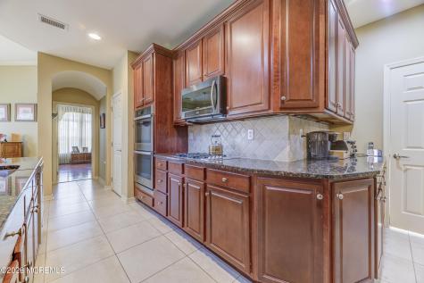 17 E Sagamore Drive Farmingdale NJ 07727