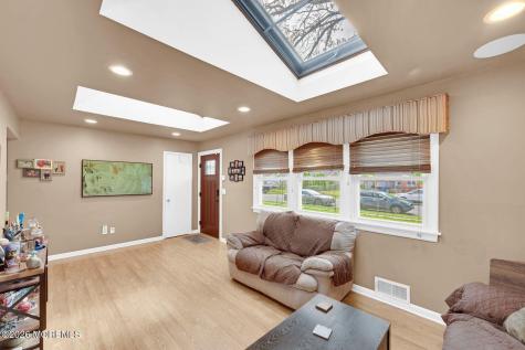 517 Maple Street Lakehurst NJ 08733