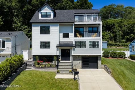30 Bay Street Highlands NJ 07732