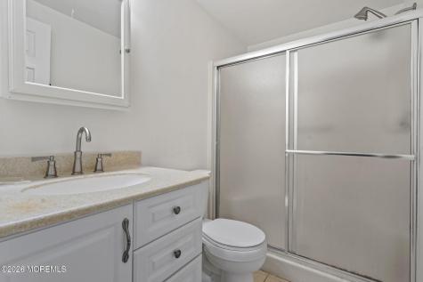 21 Parkview Way Englishtown NJ 07726