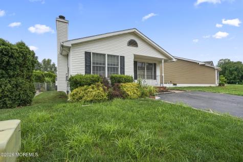21 Parkview Way Englishtown NJ 07726