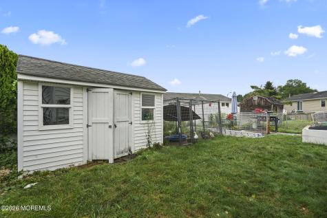 21 Parkview Way Englishtown NJ 07726