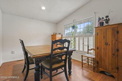 21 Parkview Way Englishtown NJ 07726