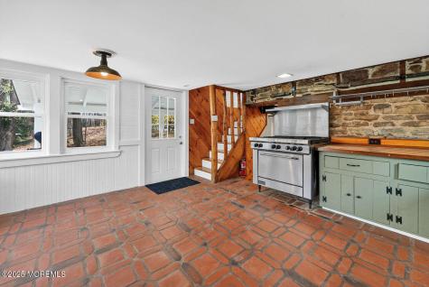 28 Old Clinton Road Raritan Twp NJ 08822