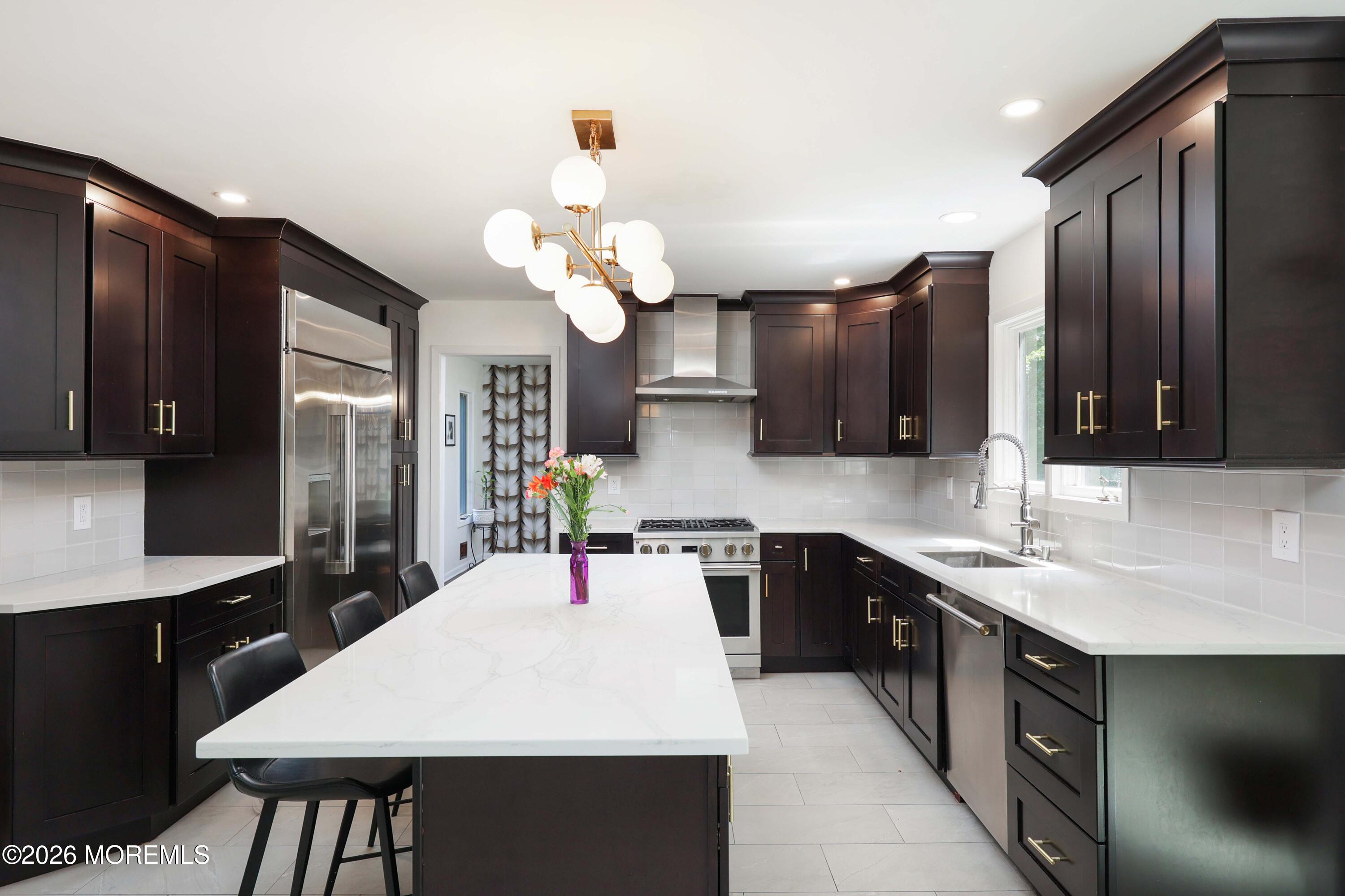 18 Constitution Drive Leonardo NJ 07737