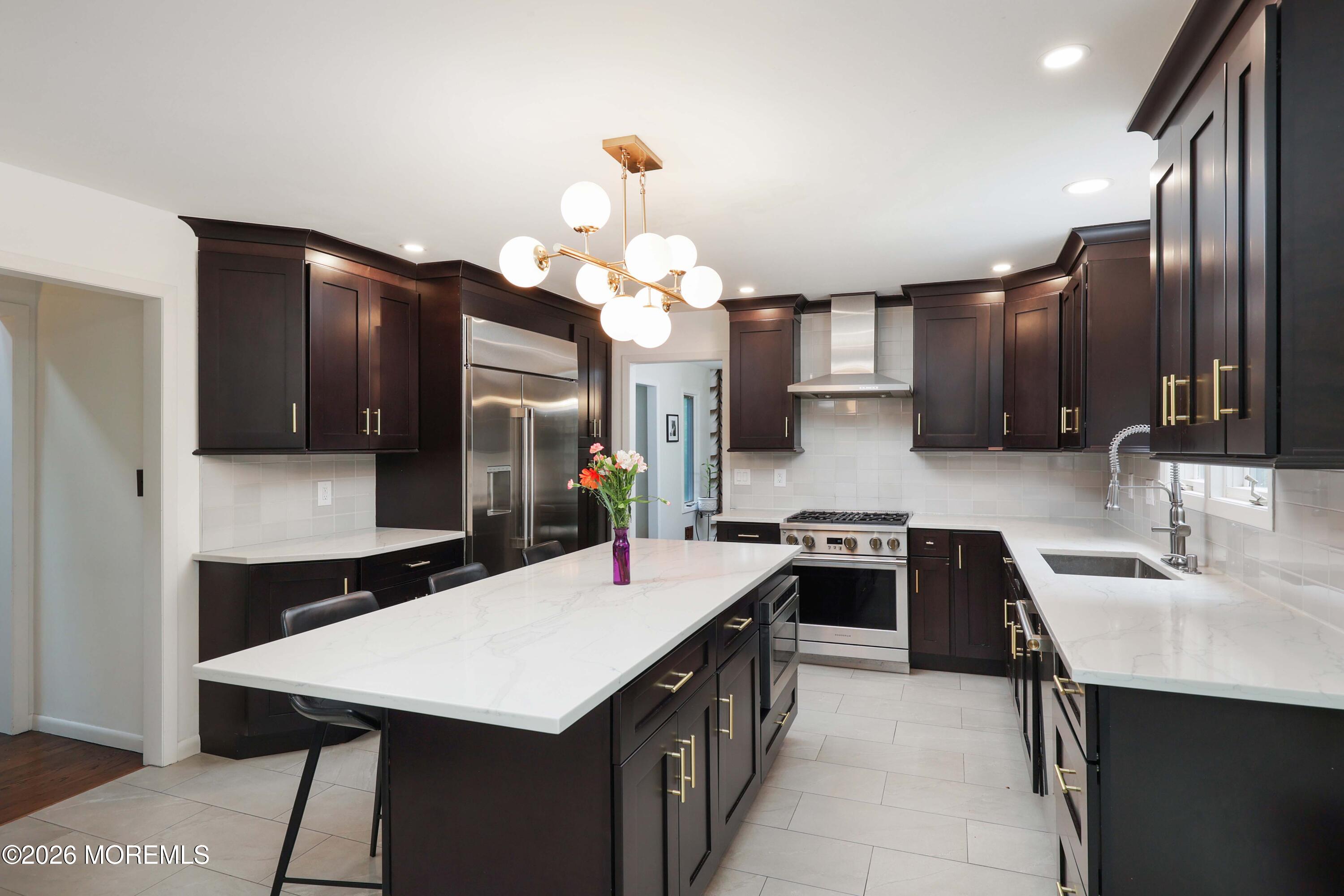 18 Constitution Drive Leonardo NJ 07737