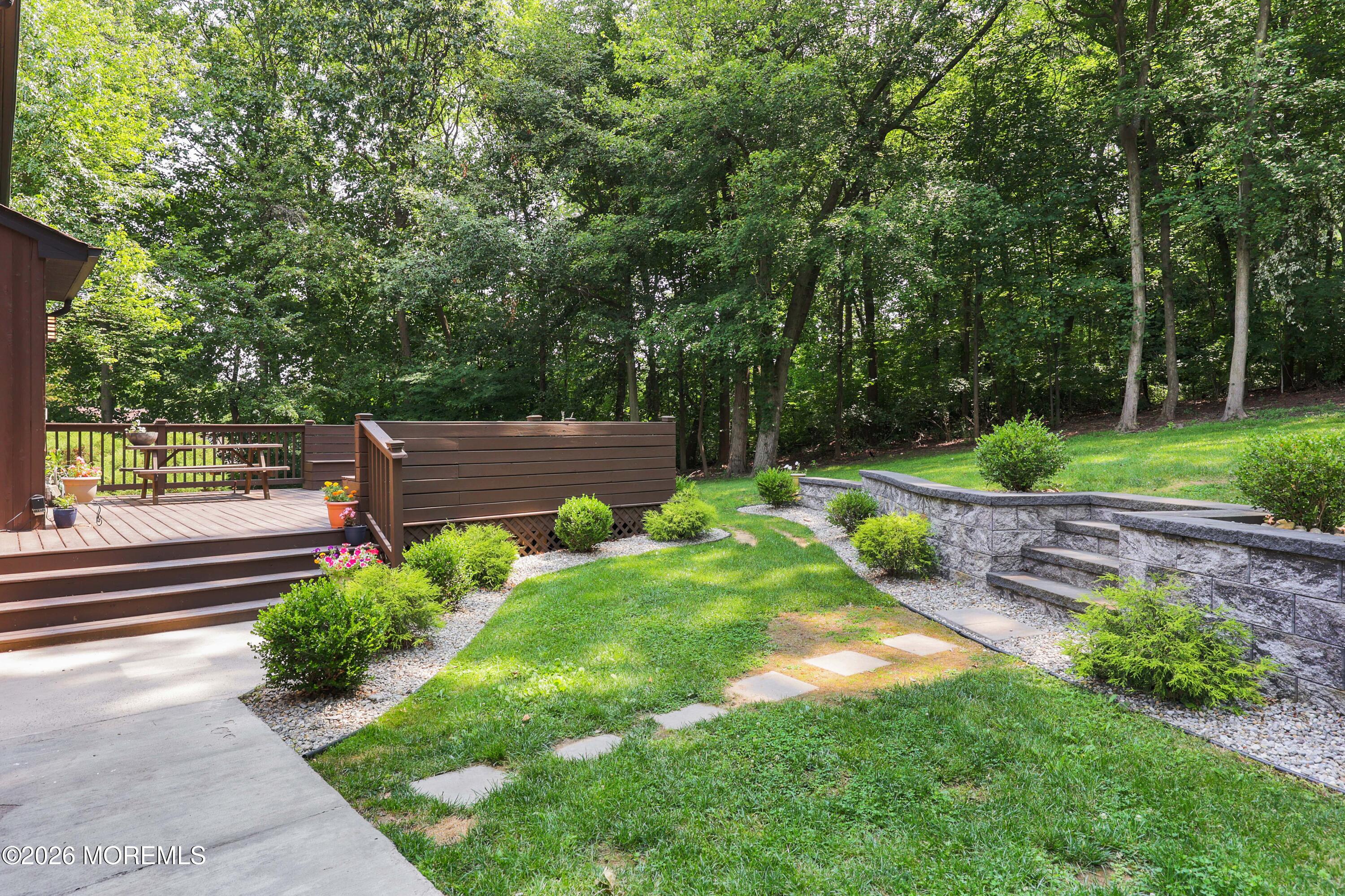 18 Constitution Drive Leonardo NJ 07737