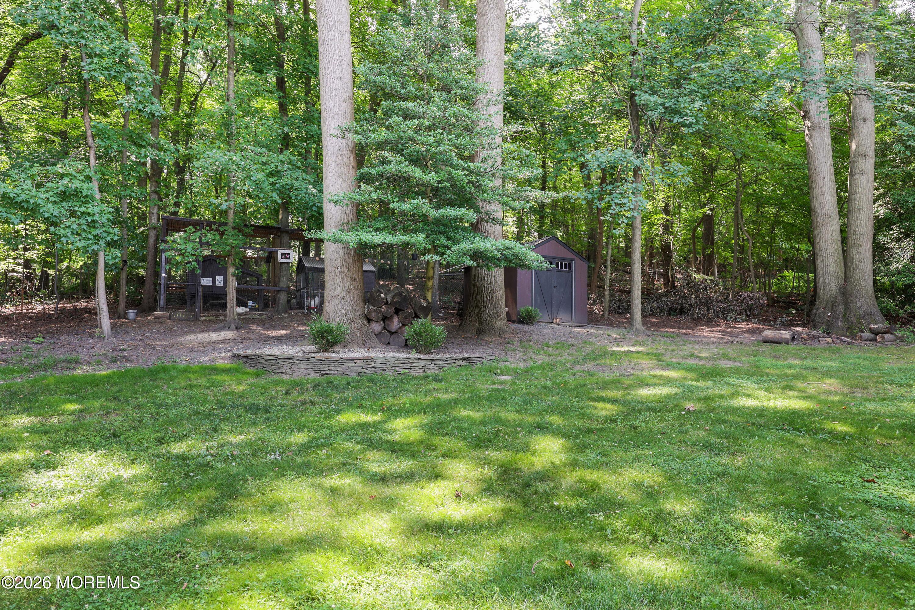 18 Constitution Drive Leonardo NJ 07737