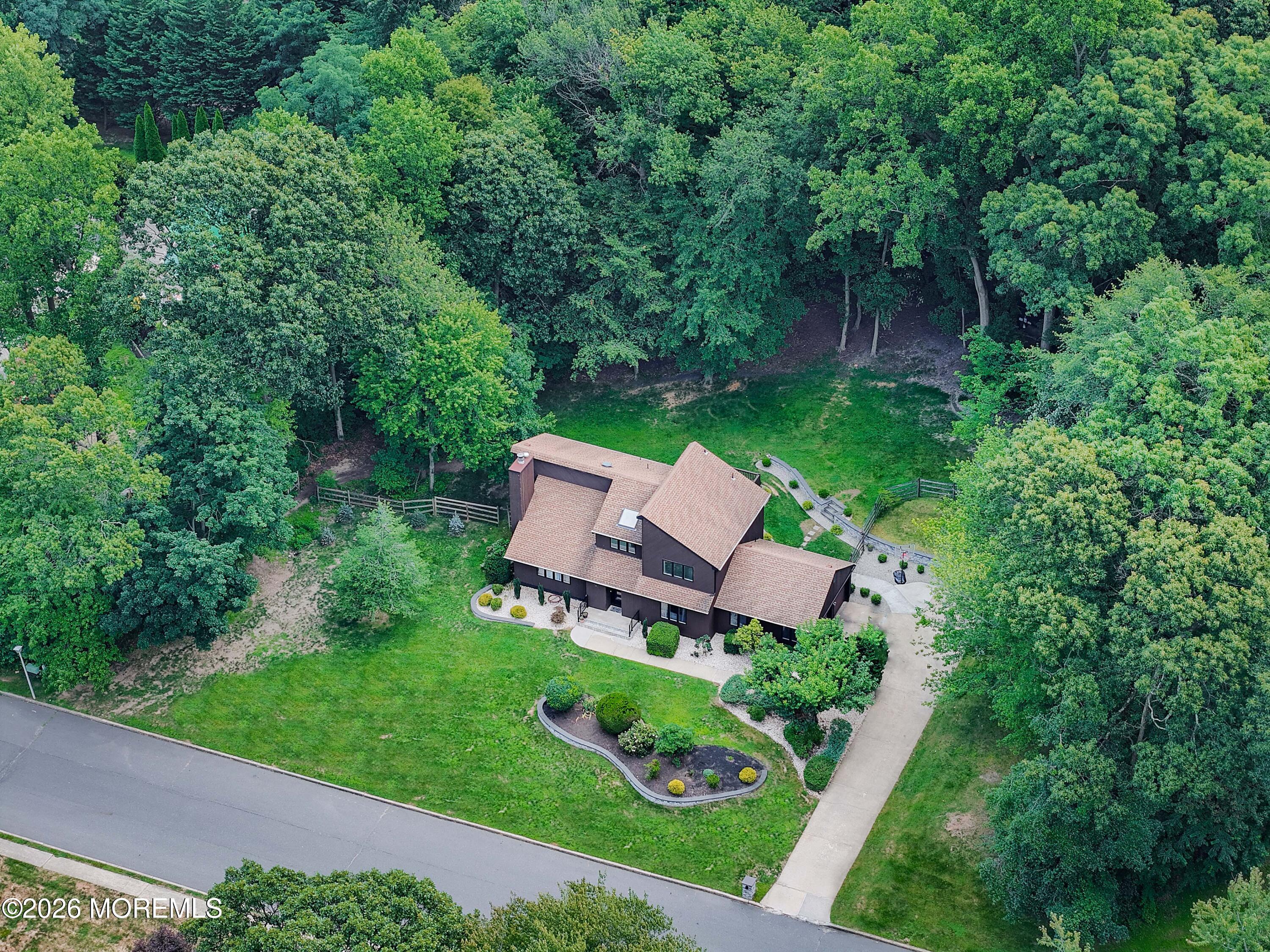 18 Constitution Drive Leonardo NJ 07737