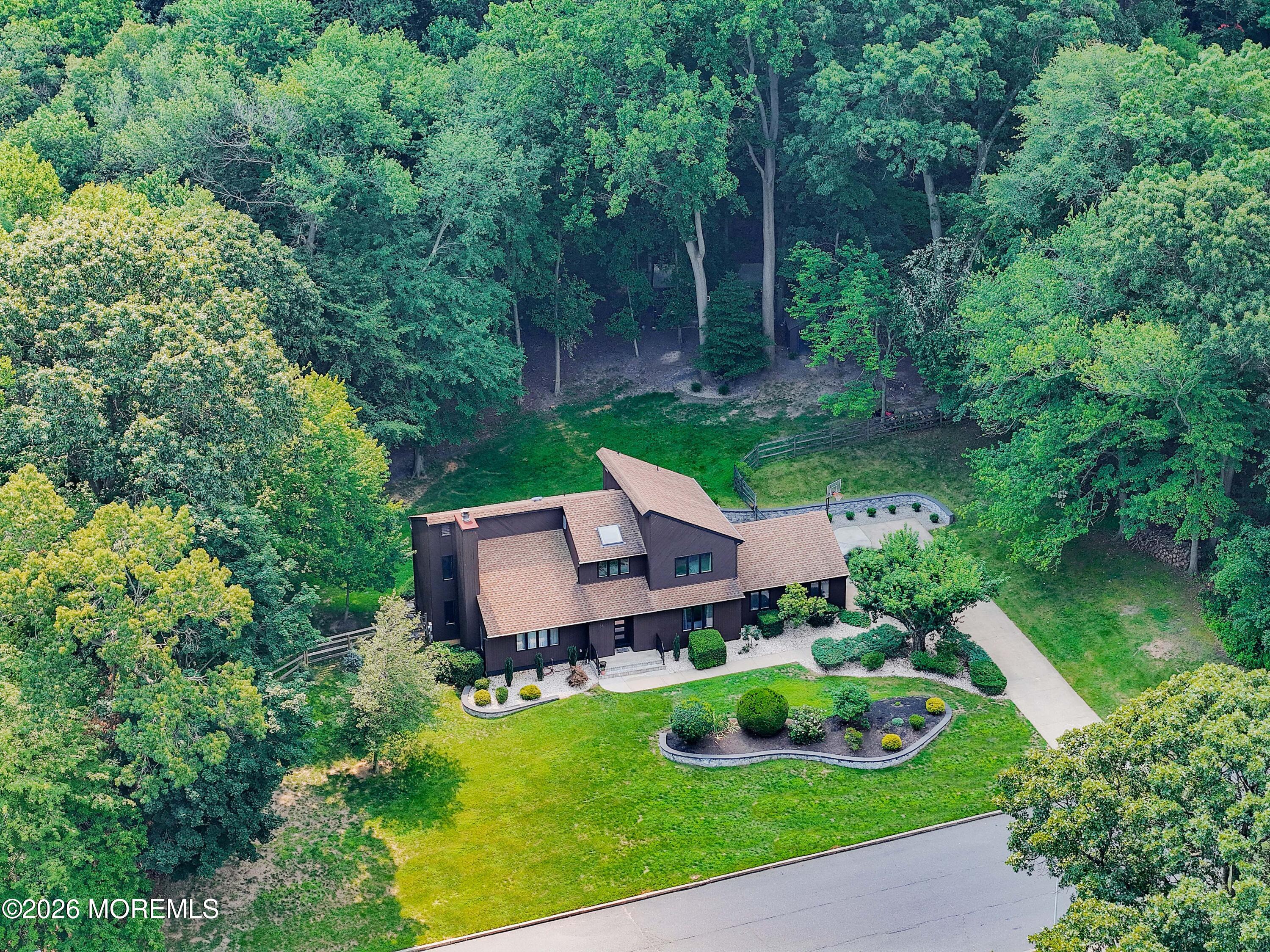 18 Constitution Drive Leonardo NJ 07737