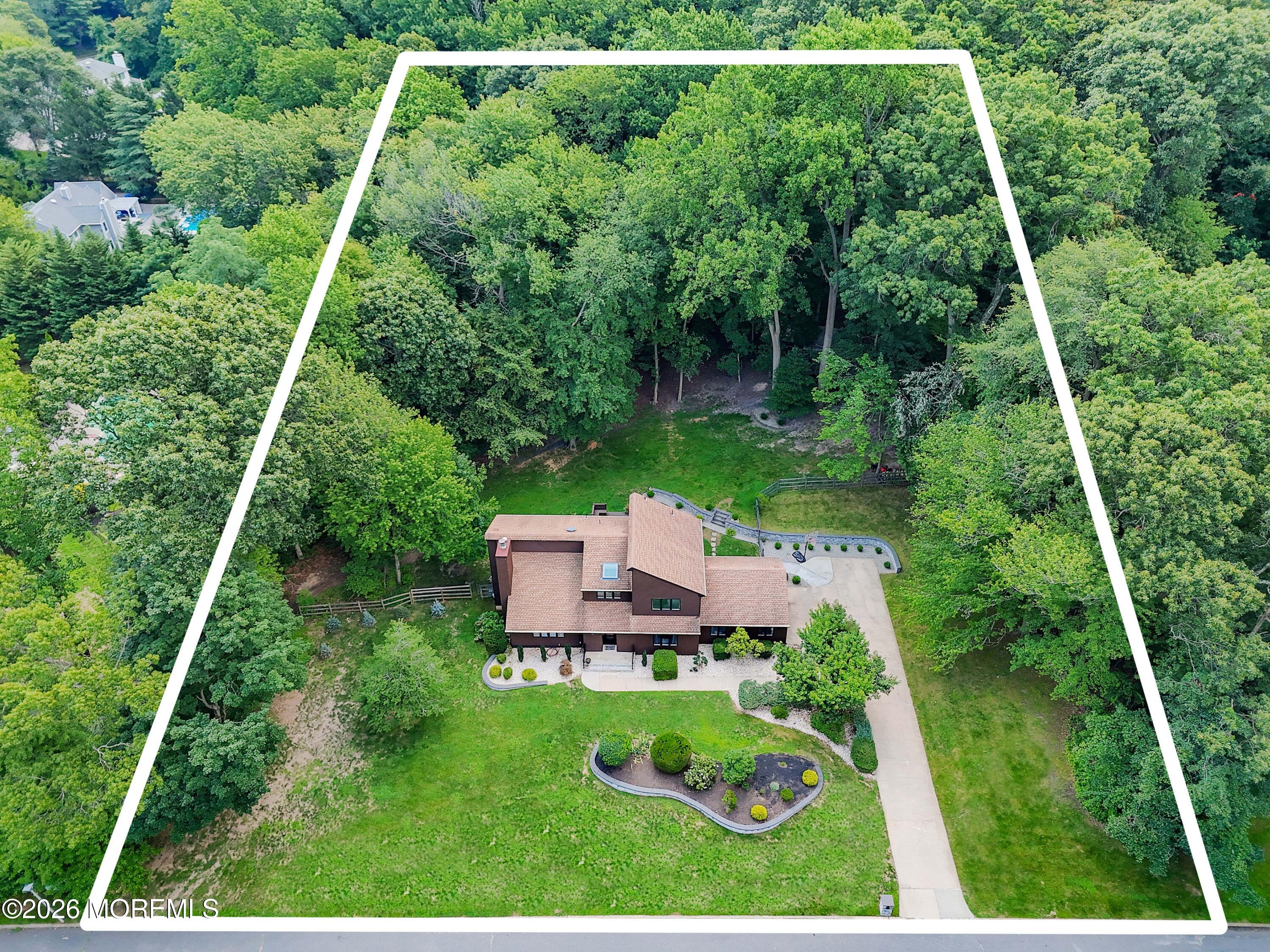 18 Constitution Drive Leonardo NJ 07737