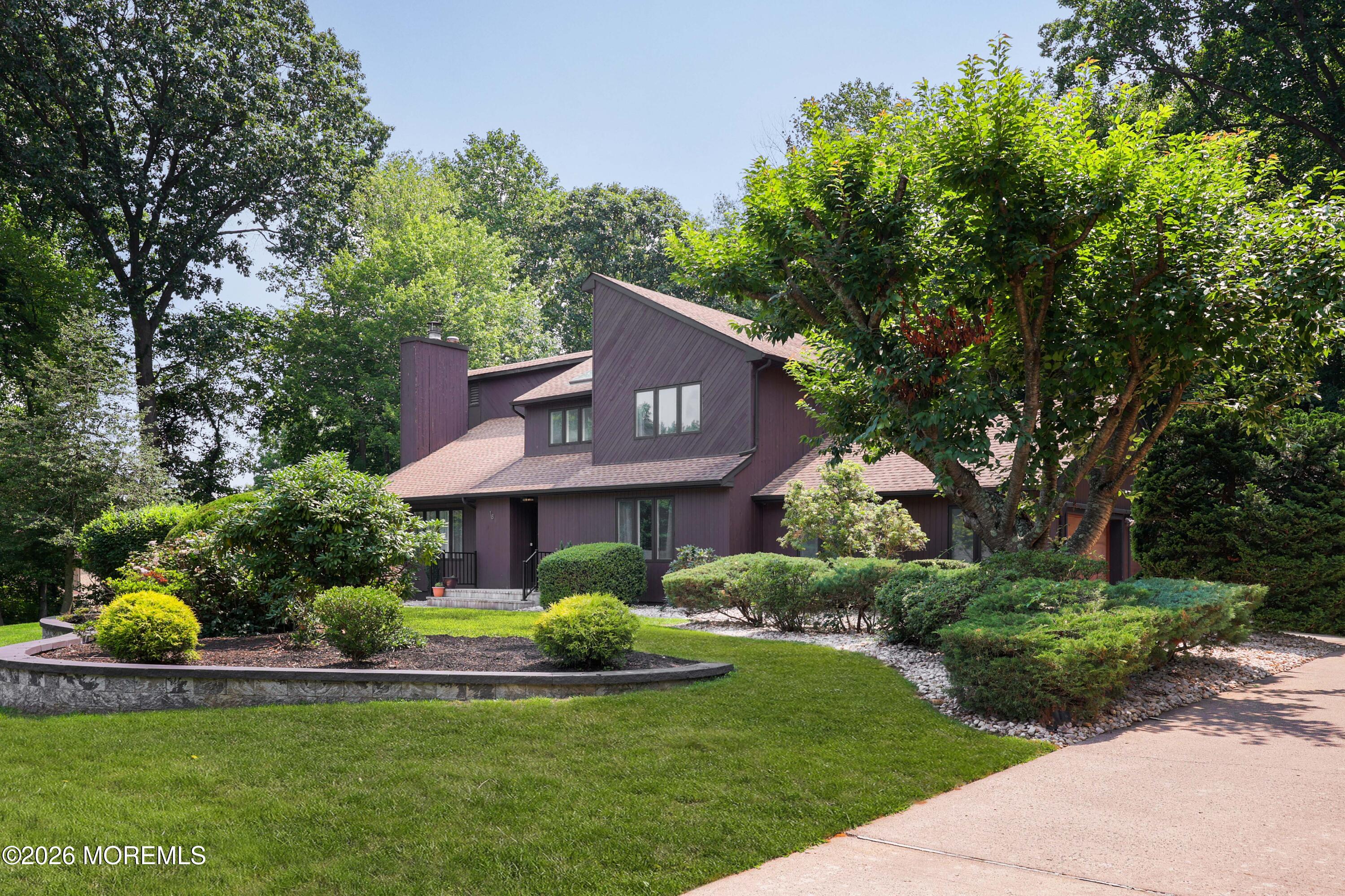 18 Constitution Drive Leonardo NJ 07737