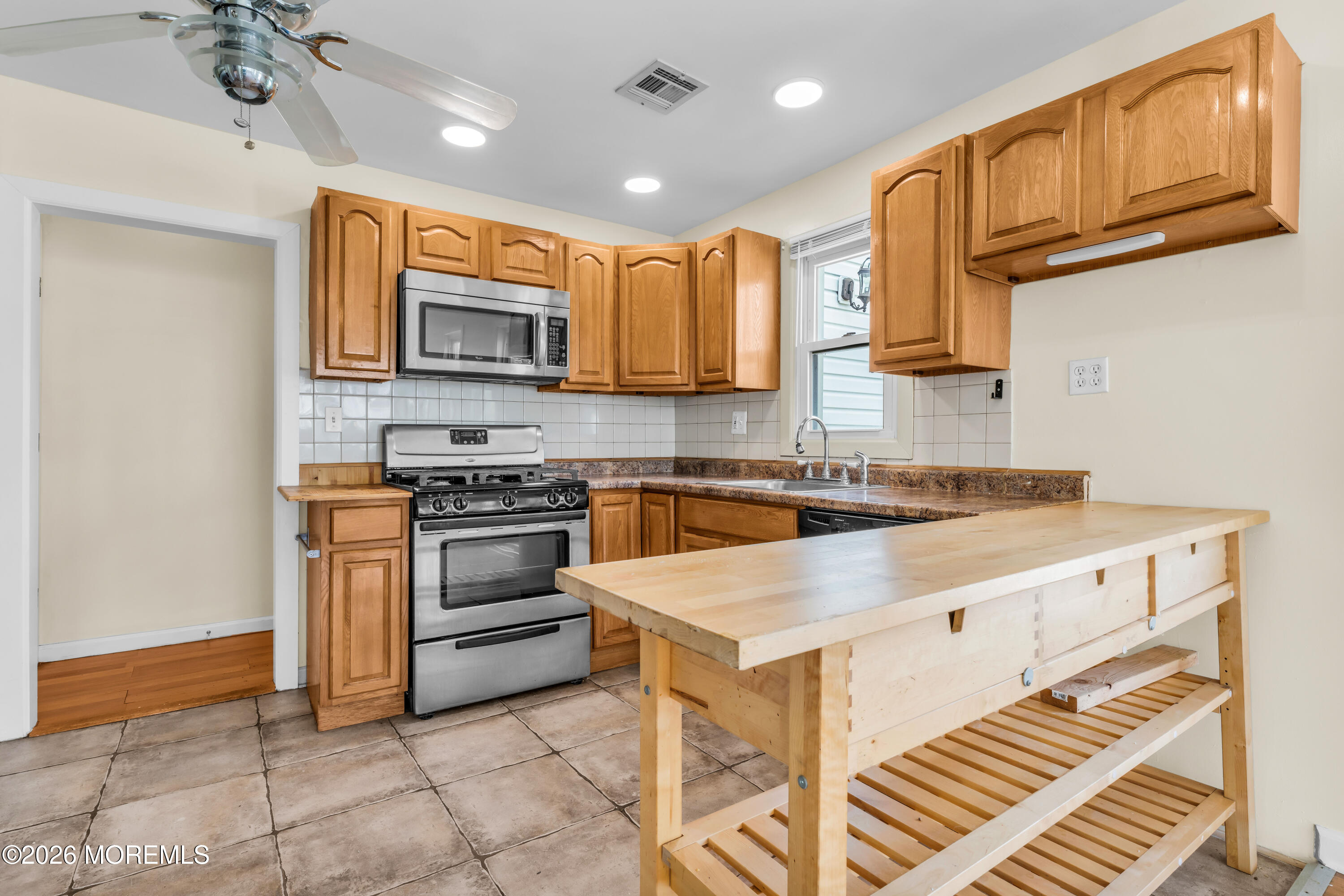 140 7th Street Hazlet NJ 07734
