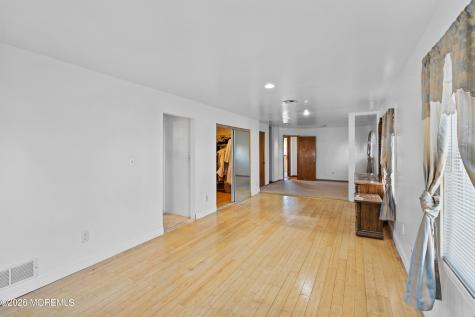 271 Joe Parker Road Lakewood NJ 08701