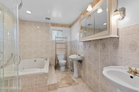 271 Joe Parker Road Lakewood NJ 08701