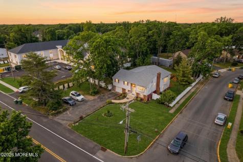 271 Joe Parker Road Lakewood NJ 08701