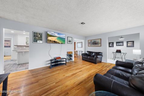 309 Colonial Drive Toms River NJ 08753