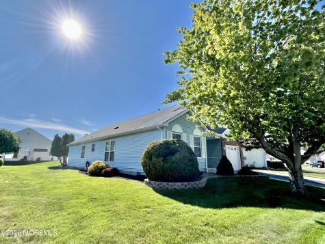 106 Chesterfield Lane Toms River NJ 08757