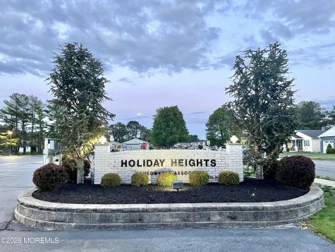106 Chesterfield Lane Toms River NJ 08757