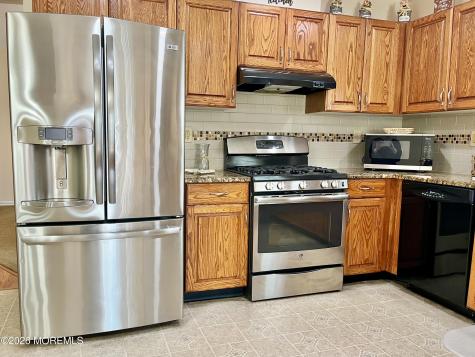 106 Chesterfield Lane Toms River NJ 08757
