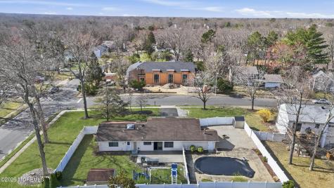 2 Chelsea Road Jackson NJ 08527